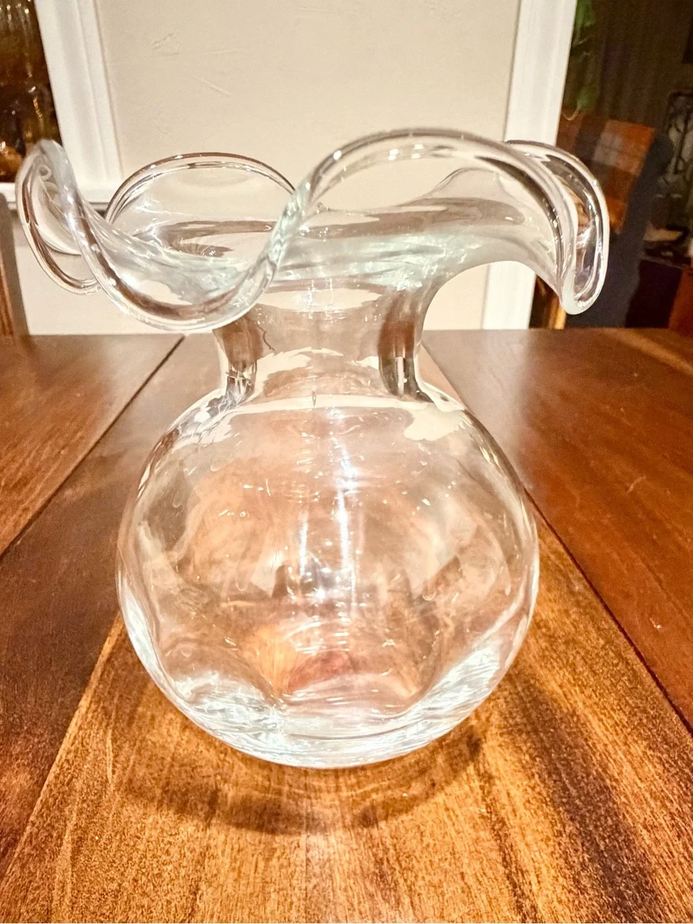 Gorgeous mouthblown Italian VIETRI Hibiscus Glass Clear Bud Vase 5.5”